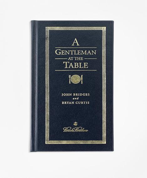A gentleman at the table kitabı (ingilizce)