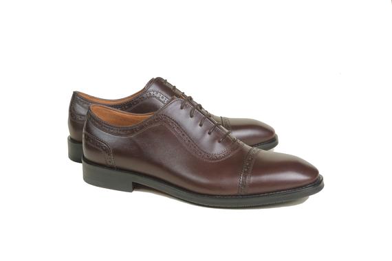 Erkek kahverengi el yapımı bağcıklı klasik ayakkabı