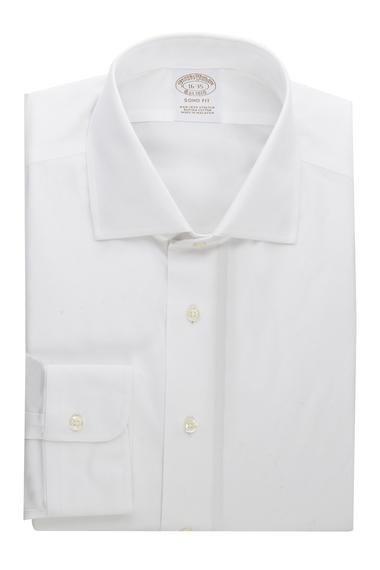 Erkek beyaz non-iron soho kesim klasik gömlek